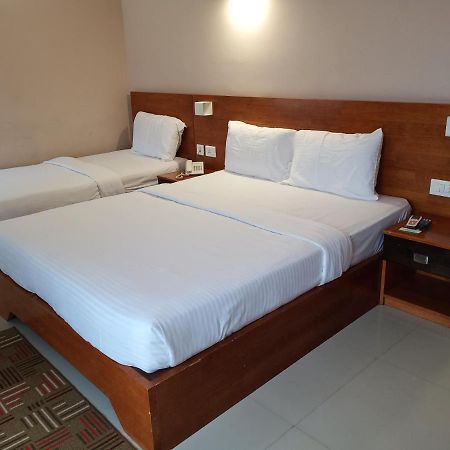 Devanganam Residency Otel Guruvāyūr Dış mekan fotoğraf